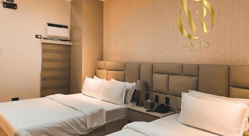 Lavero Suites Kalibo Exterior foto